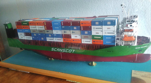 VORANKÜNDIGUNG:  Schiffsmodelle - echte Reedereimodelle - Handarbeiten aus Holz