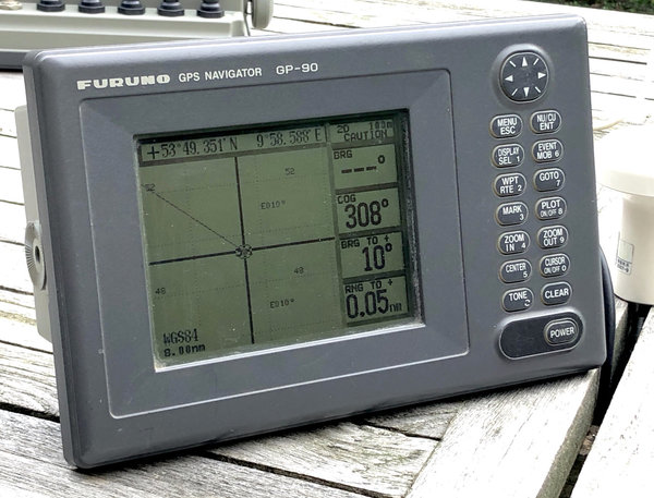 FURUNO GP 90 - GPS Plotter aus der Berufsschifffahrt - 2 verfügbar